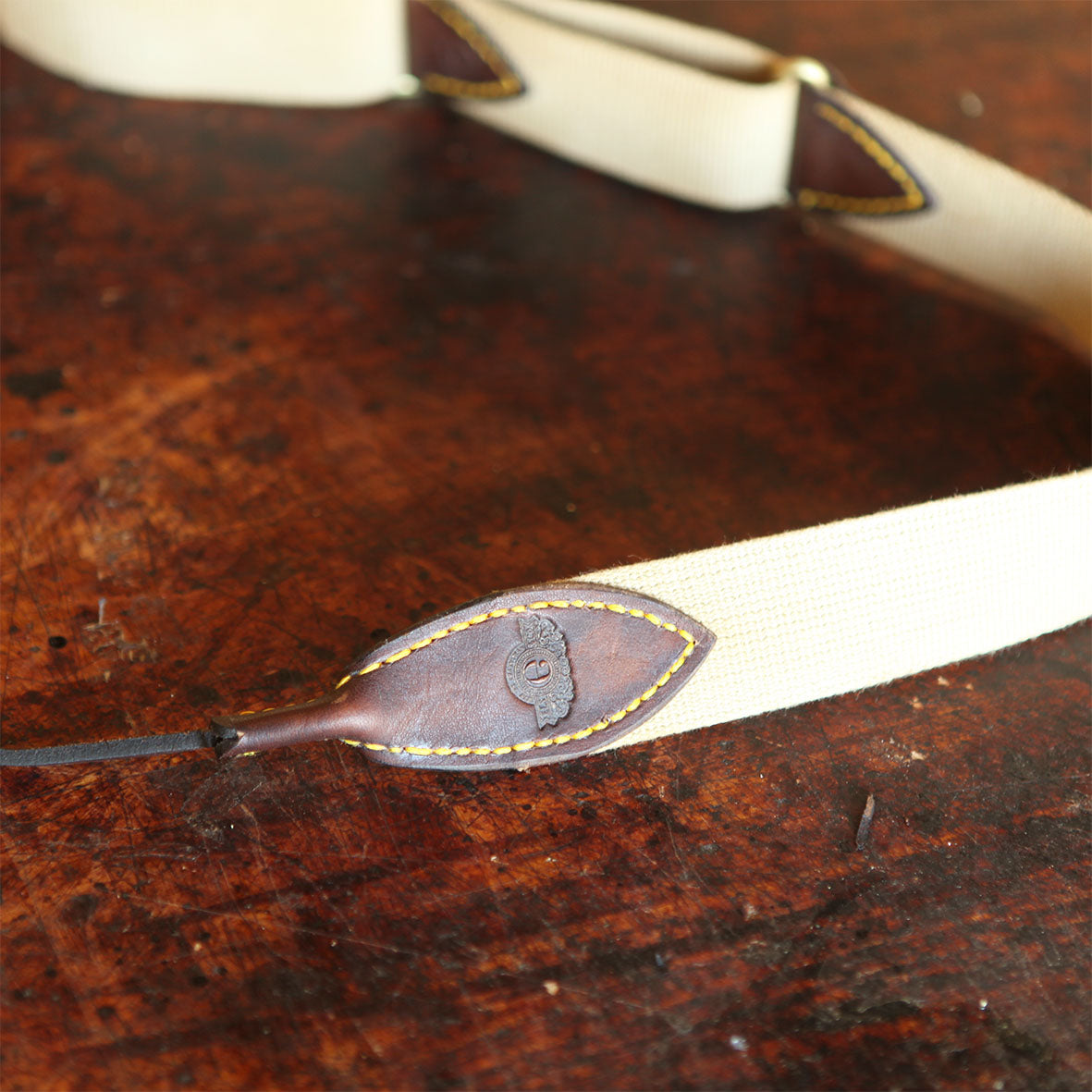 Els Leather The Wilderness Canvas and Leather Rifle Sling - Thong End