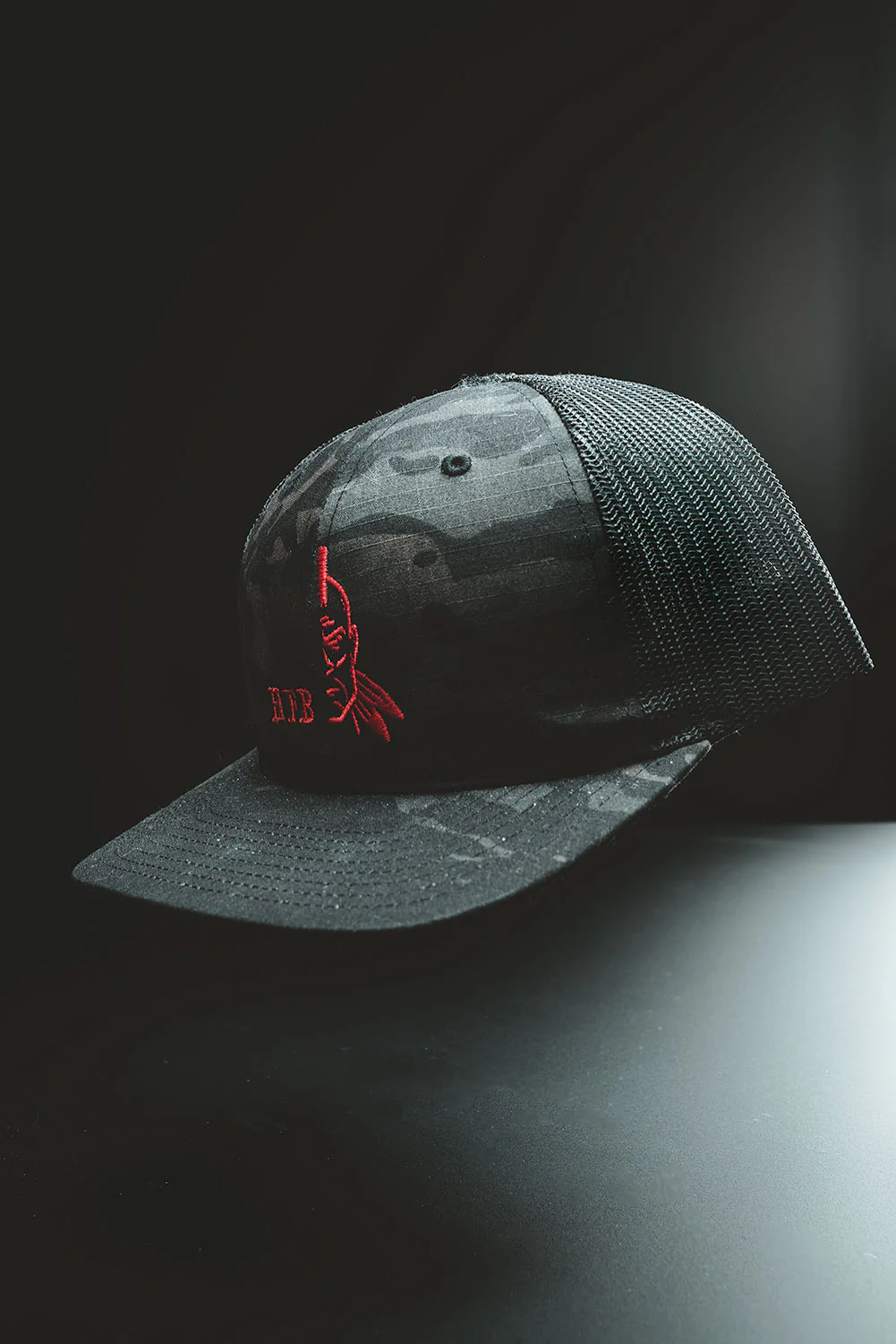 Half Face Blades Multicam Black Red HFB Logo, Mesh Snap Back