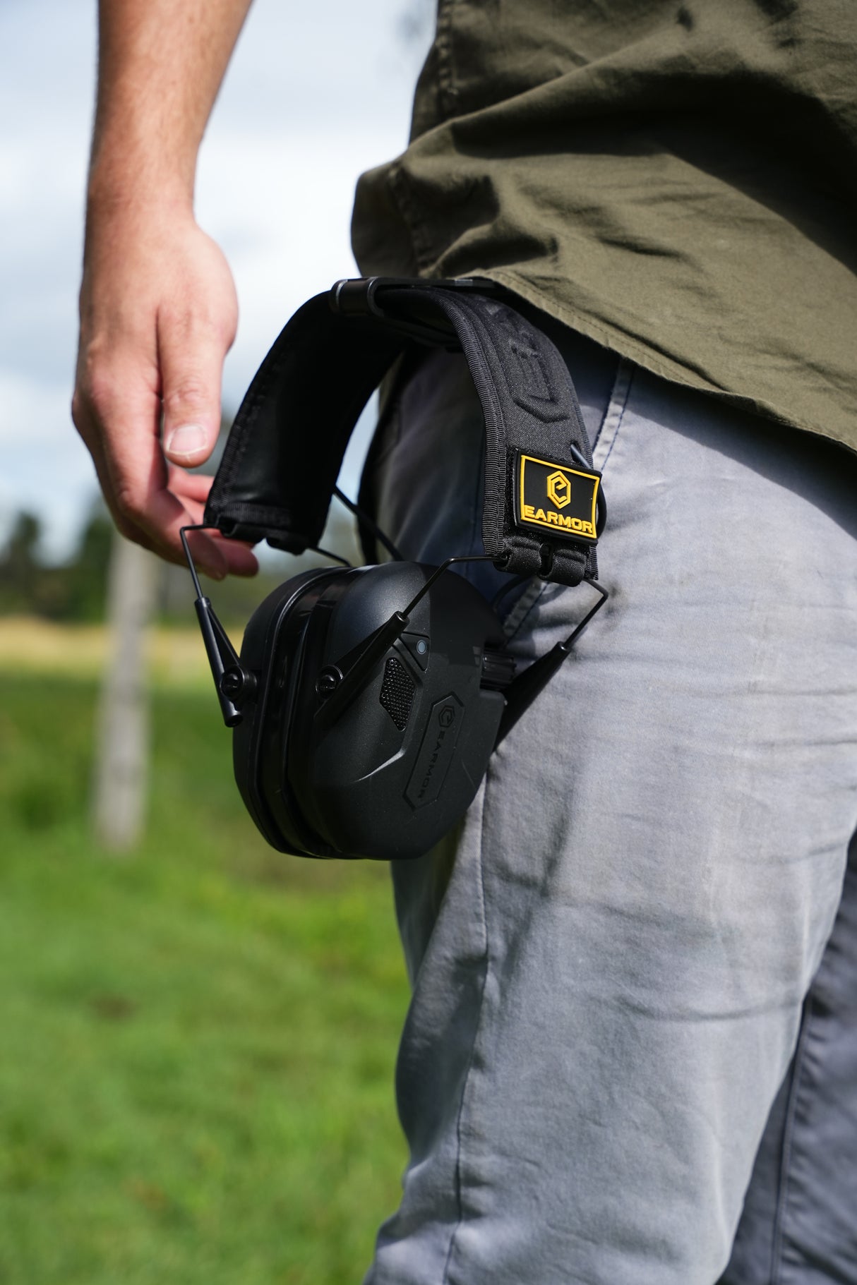 Earmor S08 Universal Belt Clip for Ear Muffs