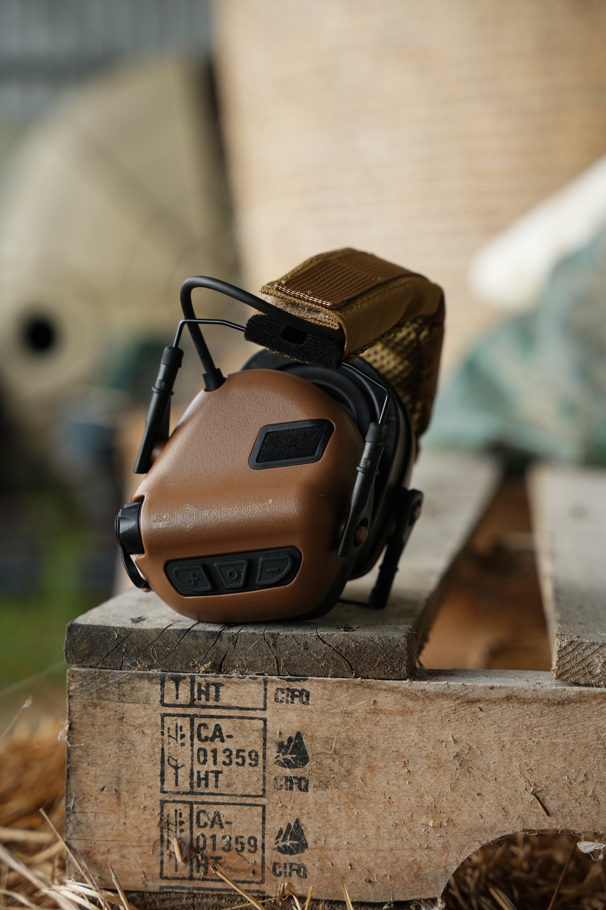 Earmor M31 PLUS Electronic Earmuffs - Coyote Brown