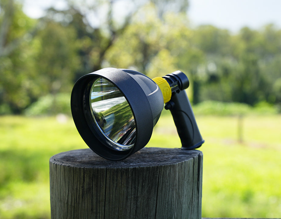 Pro-Tactical Hand Held Spotlight 140mm 15W LED Rechargeable